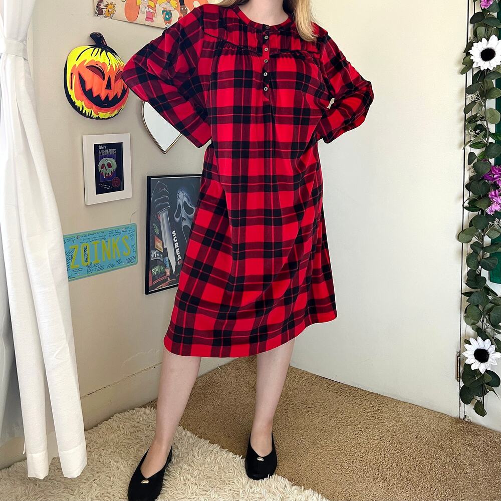 Aria Collection Red and Black Plaid Velour Nightgown Women's Plus Size 2X